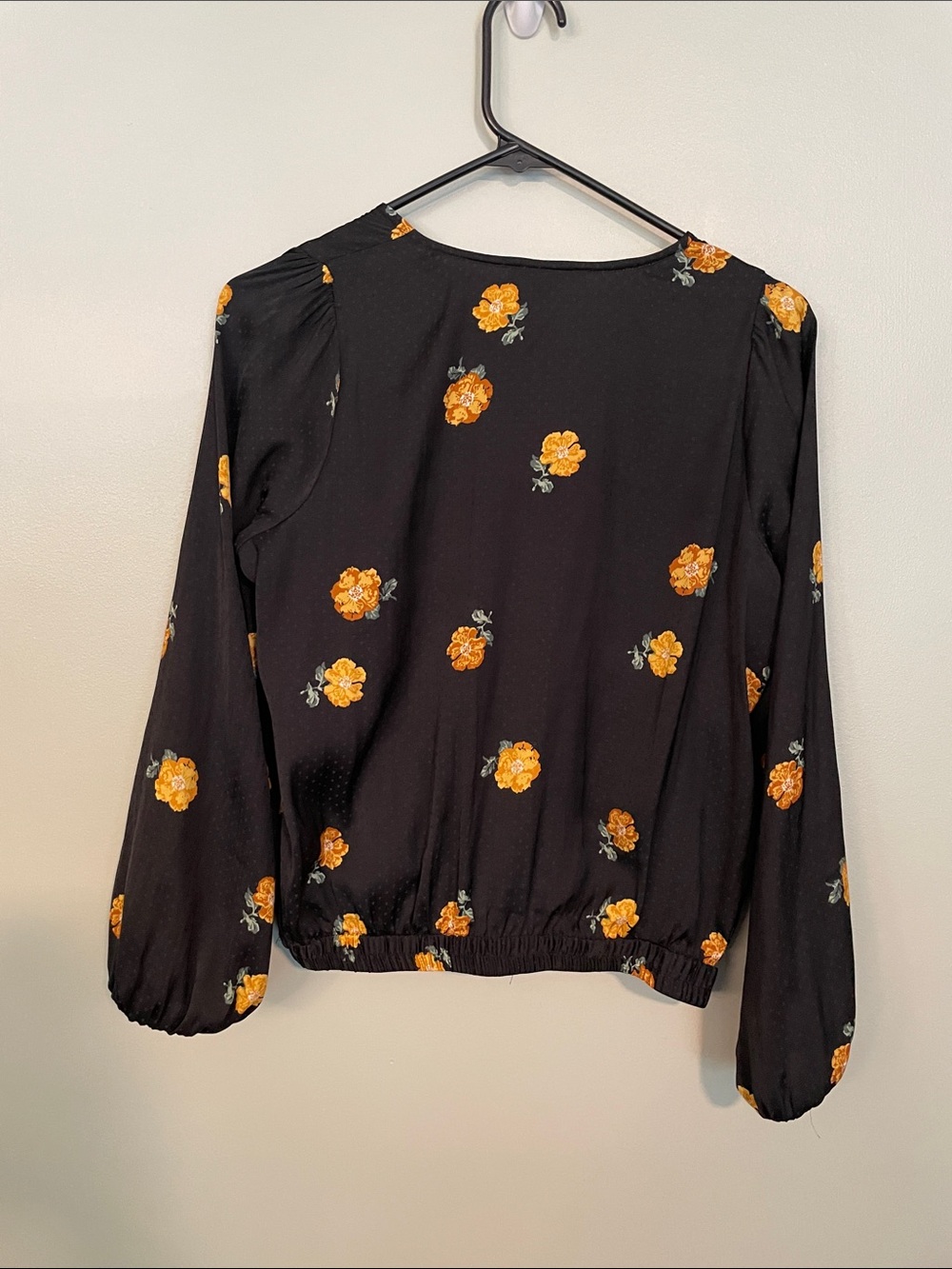 S Madewell Black faux Wrap Blouse with Orange Floral Print - Picture 3 of 4